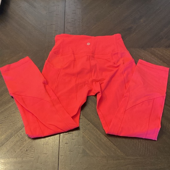 🍋Lululemon All The Right Places Crop🍋 - Picture 6 of 7